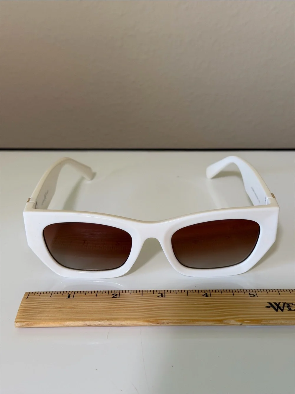 Sojos White Frame Sunglasses with Brown Gradient Lenses